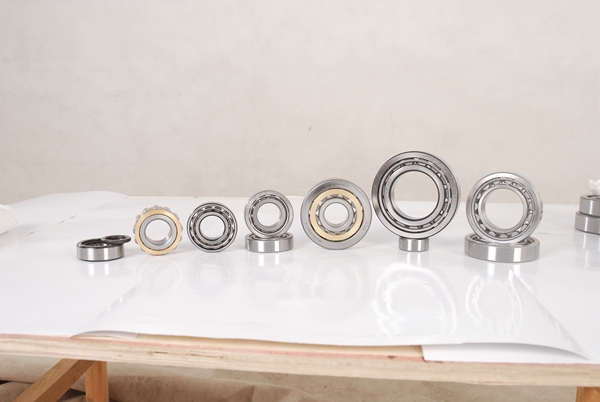 Cylindrical roller bearing